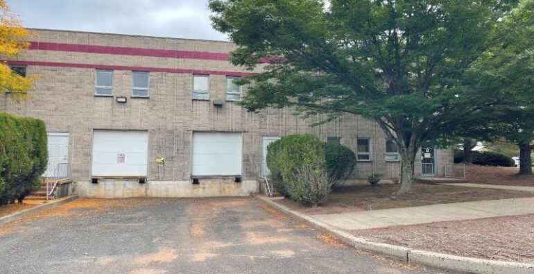 Gallery Detail: Electrical Contractor Buys 6 300 Sq Ft Industrial Condo In
