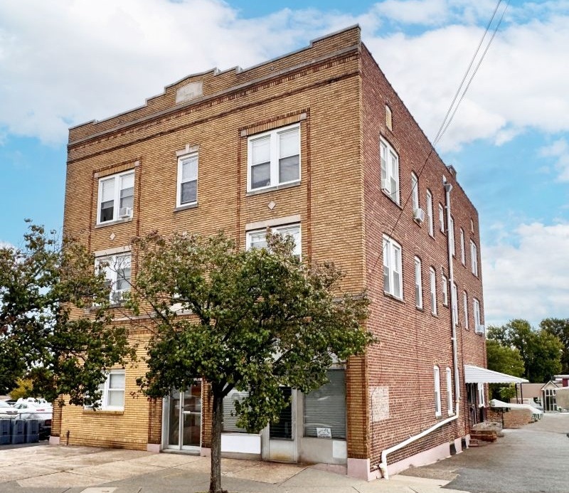 Nutley NJ – 140 E Centre St cropped